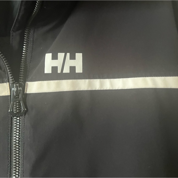 Helly Hansen women’s Winter jacket - Picture 6 of 11